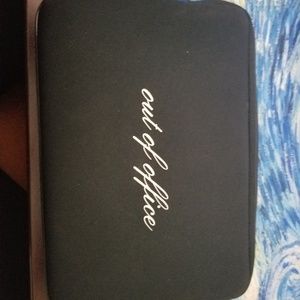 Kate Spade NWOT zippered clutch/cosmetic bag.
